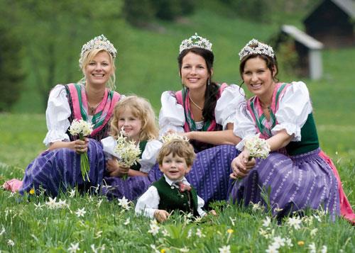 “ausseerland水仙节”奥地利最大最美的花卉节（图）